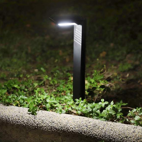 lampe_solaire_pour_jardin_blanc_froid