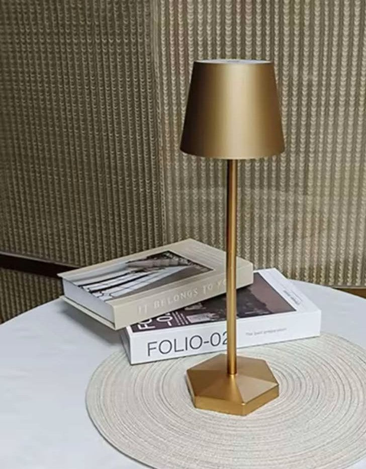 lampe- de- table- sans- fil-dore